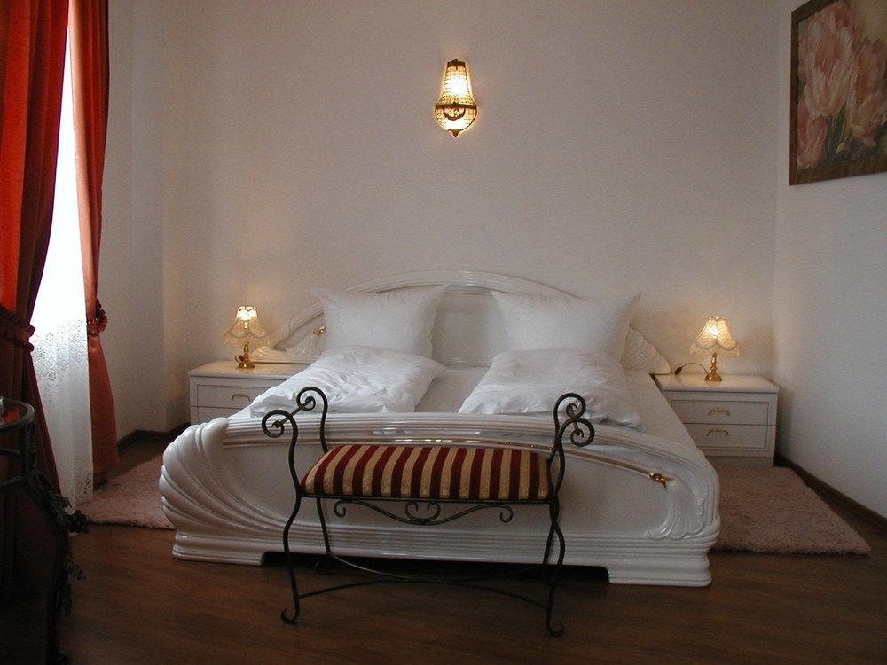 My Warsaw Residence - Czarny Kot Buitenkant foto