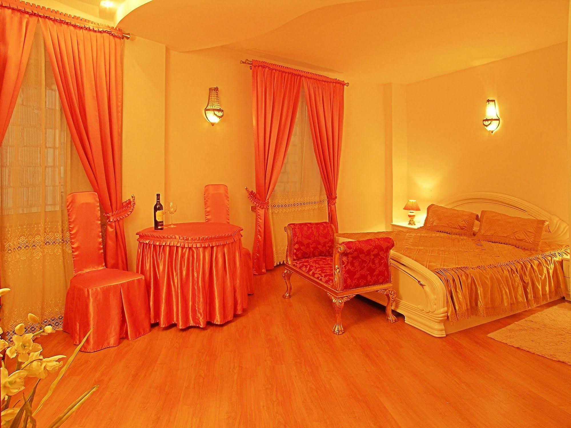 My Warsaw Residence - Czarny Kot Buitenkant foto